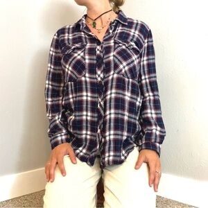 CHARLOTTE RUSSE women’s navy blue plaid flannel, size L